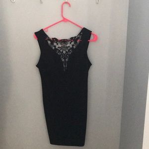 Black bodycon dress